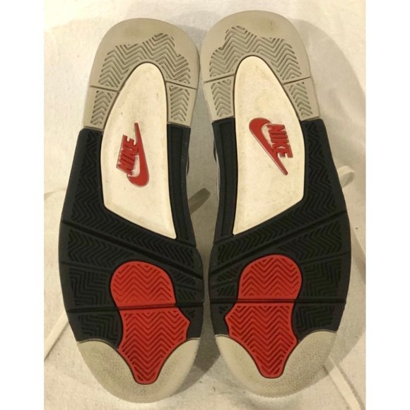 2015 Nike Air Jordan Size 11 White Cement 4 OG Shoes. Good Pre Owned Condition main image 4